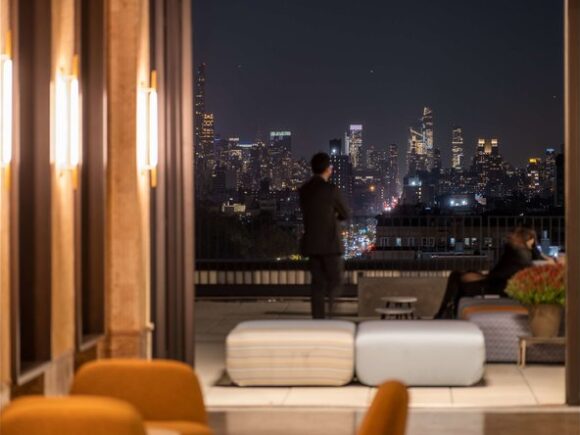 Radio Hotel-New york