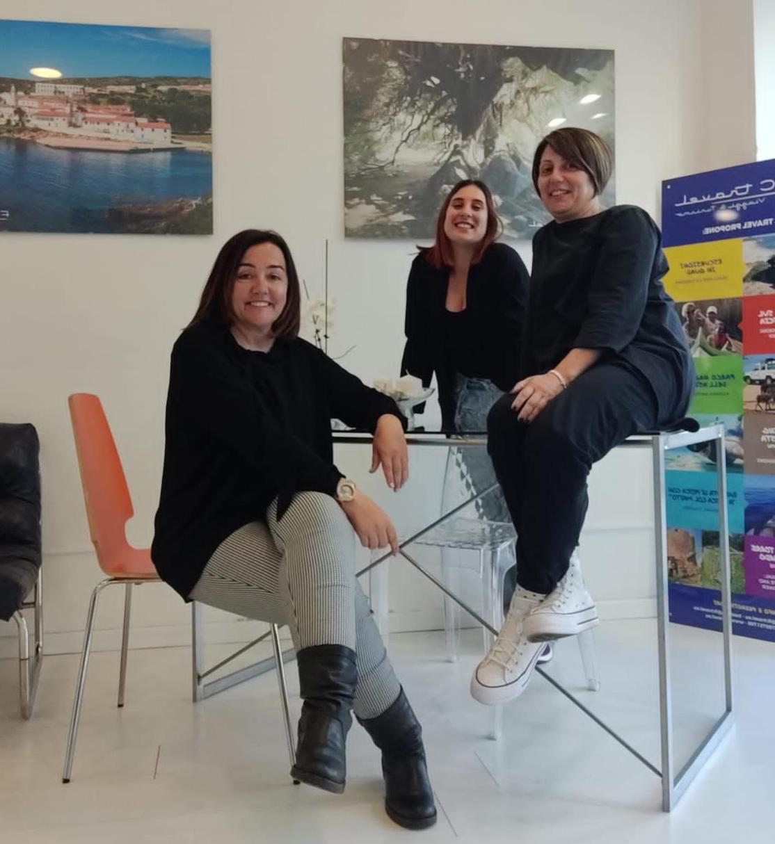 Le tre componenti del team di FC Travel in agenzia